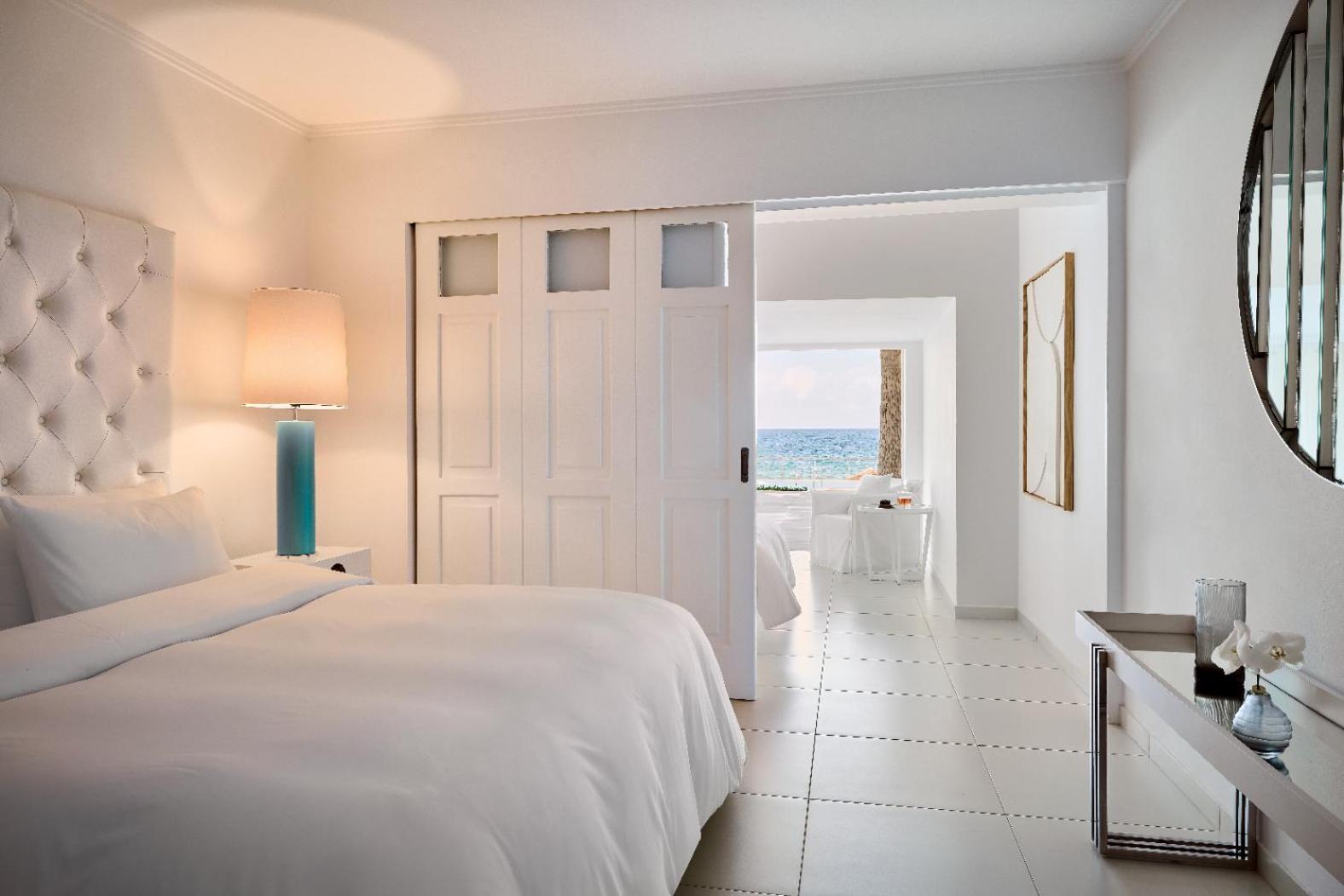Petit Yali Seafront Suite Sharing Pool,1642317248:JPEG