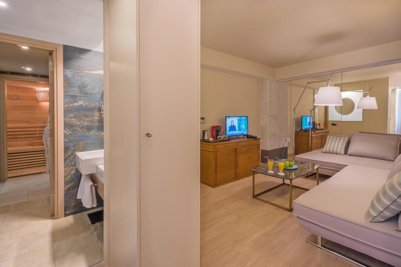 Suite Exécutive avec Piscine Privée et Sauna - Vue sur Mer
