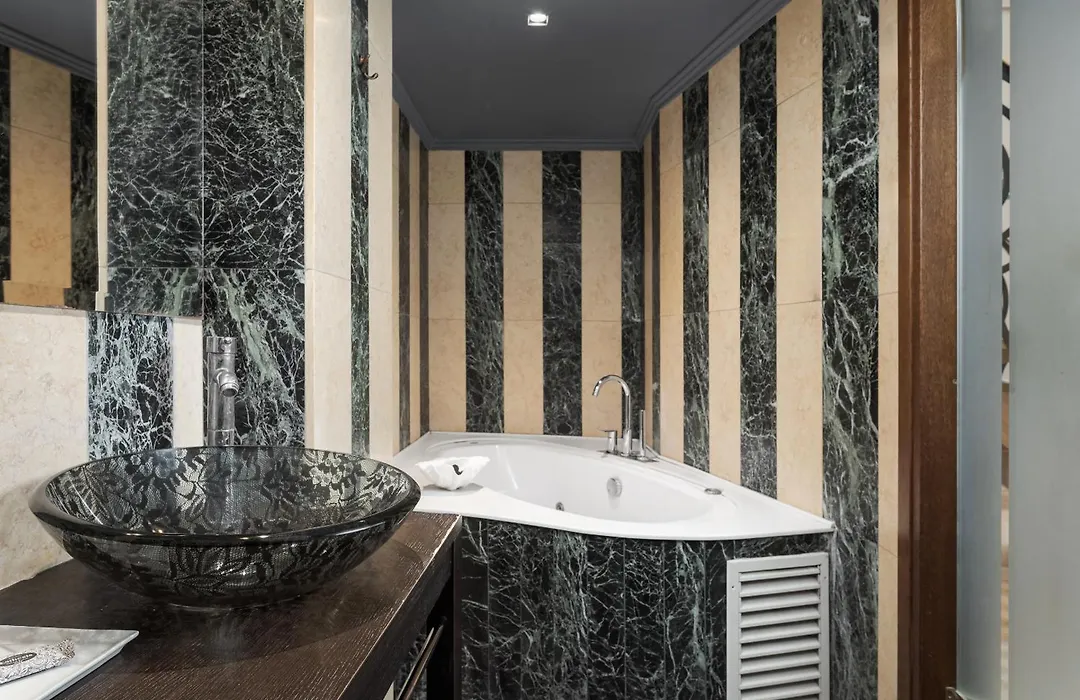Civitas Suites Hotel-1